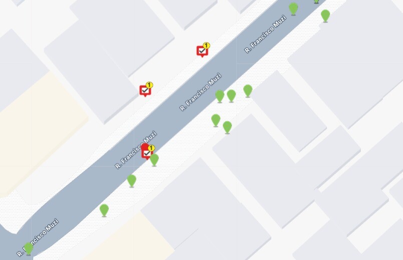 Captura de tela do sistema 4Fluid da Stattu4 exibindo marcadores vermelhos nos três pontos suspeitos de vazamento e marcadores verdes nos pontos conformes.