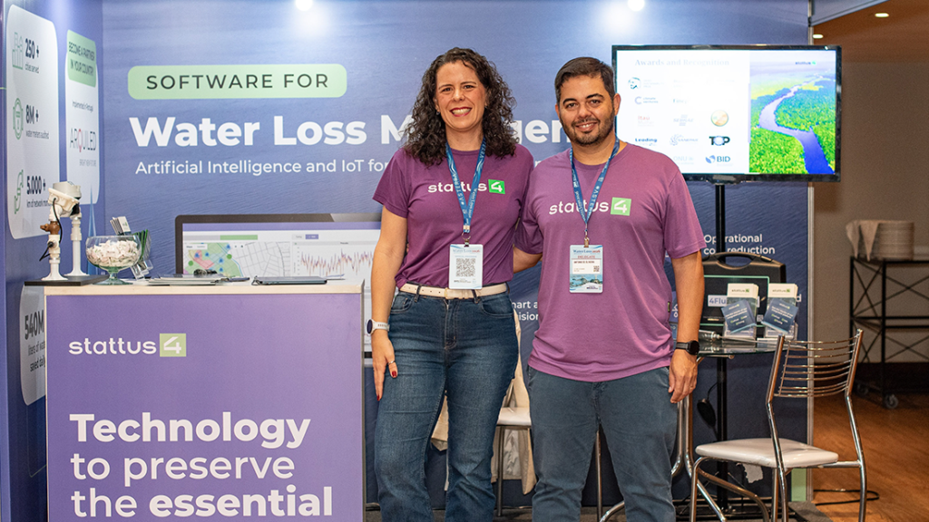 Fundadores da Stattus4: Marilia Lara e Antonio Oliveira no estande do Water Loss 2026